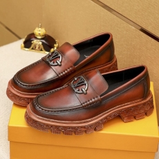 Louis Vuitton Low Shoes